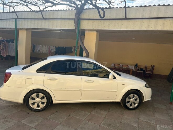 Daewoo Gentra-4