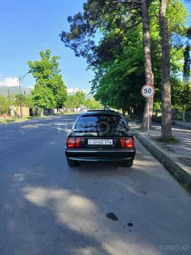 Opel Vectra-4