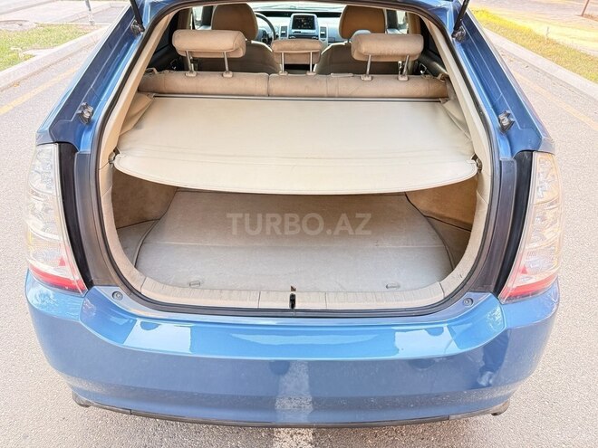 Toyota Prius-11