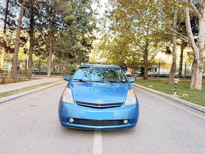 Toyota Prius-1