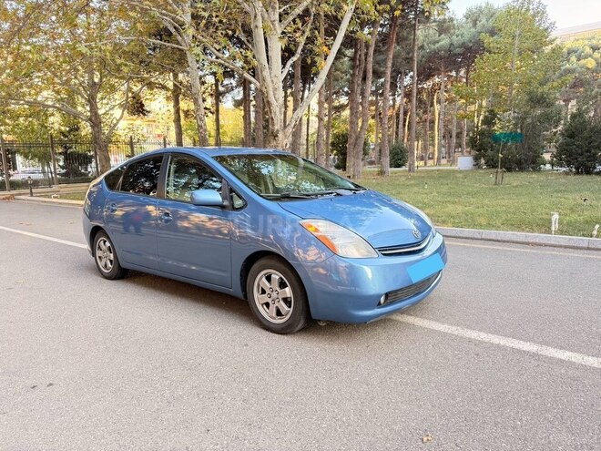 Toyota Prius-8