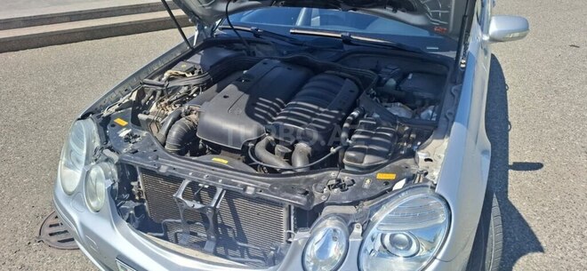 Mercedes E 270-17