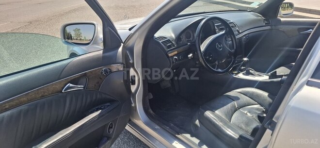 Mercedes E 270-18