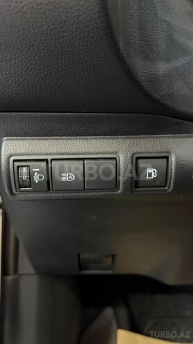 Toyota Corolla-10