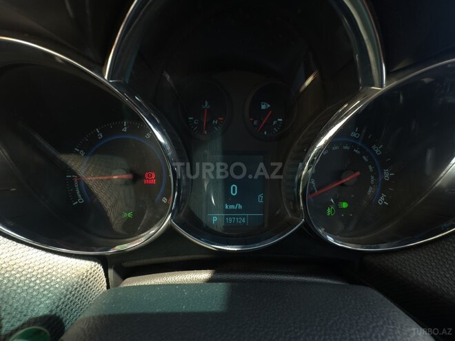 Chevrolet Cruze-5