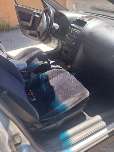 Opel Astra-13