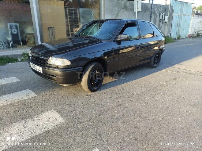 Opel Astra-2
