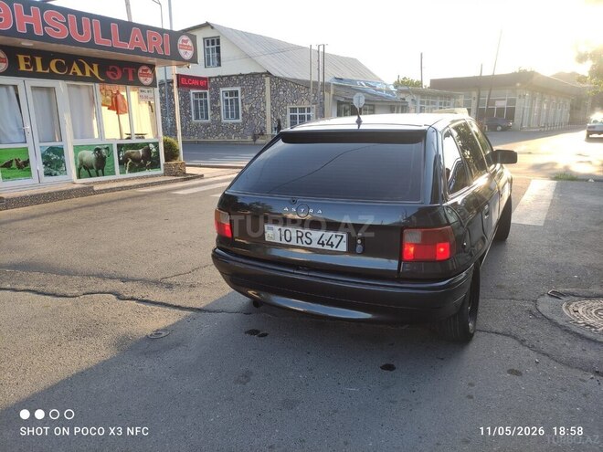 Opel Astra-3