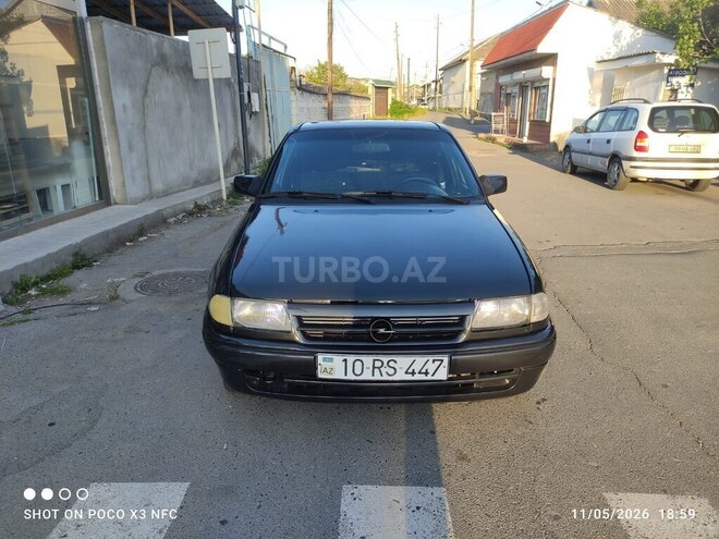 Opel Astra-1
