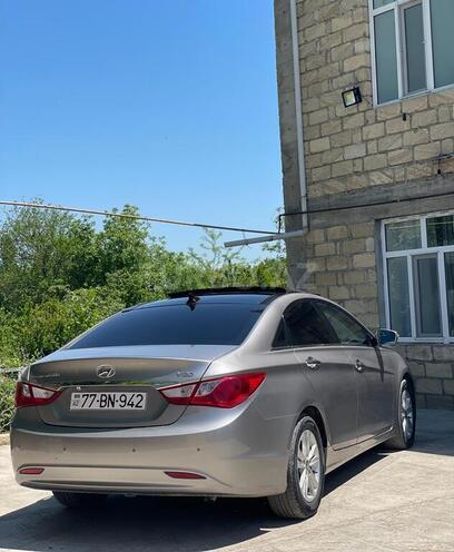 Hyundai Sonata-3