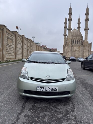 Toyota Prius-1
