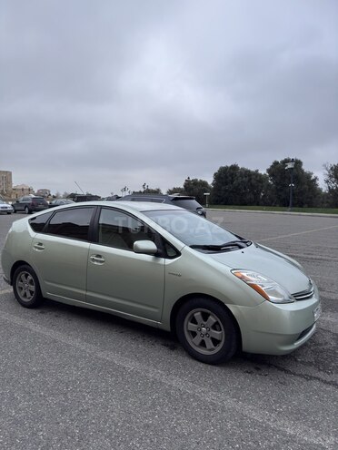 Toyota Prius-3