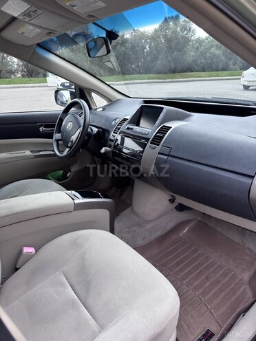 Toyota Prius-9