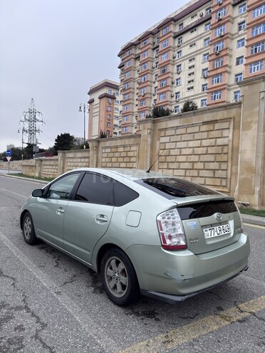 Toyota Prius-6