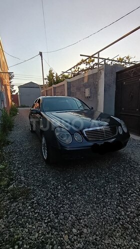 Mercedes E 200-4