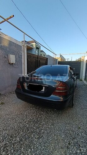 Mercedes E 200-3