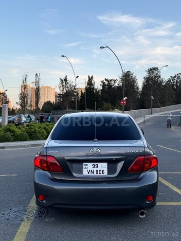 Toyota Corolla-8