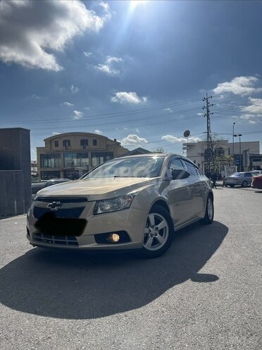 Chevrolet Cruze-1