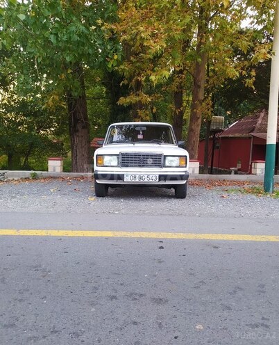 LADA (VAZ) 2107-1