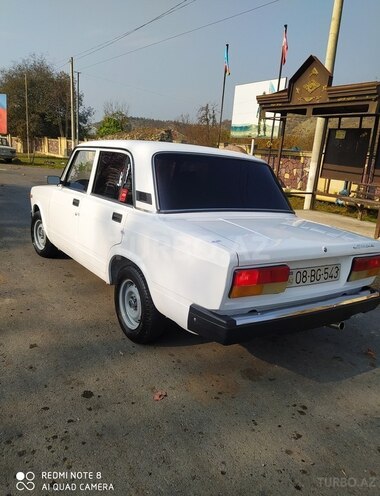 LADA (VAZ) 2107-2