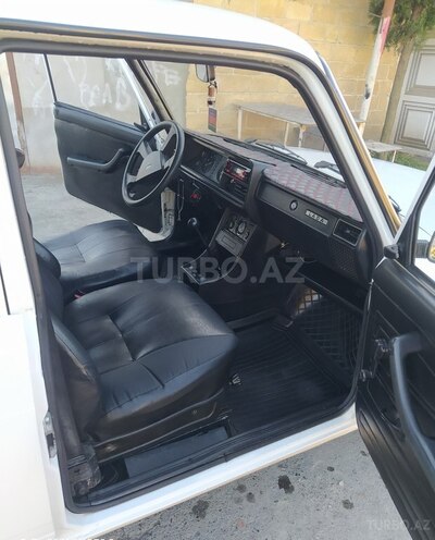 LADA (VAZ) 2107-17