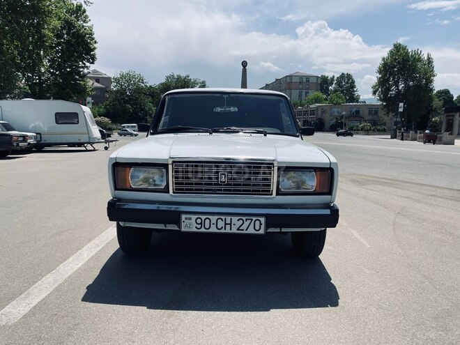 LADA (VAZ) 2107-1