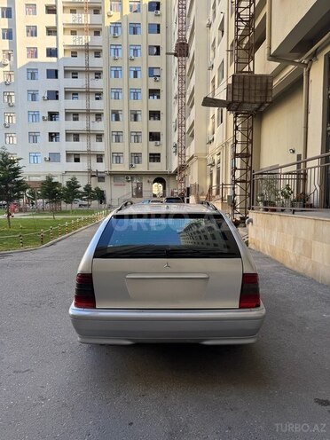 Mercedes C 240-2