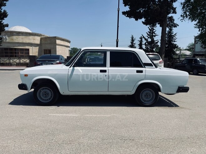 LADA (VAZ) 2107-5