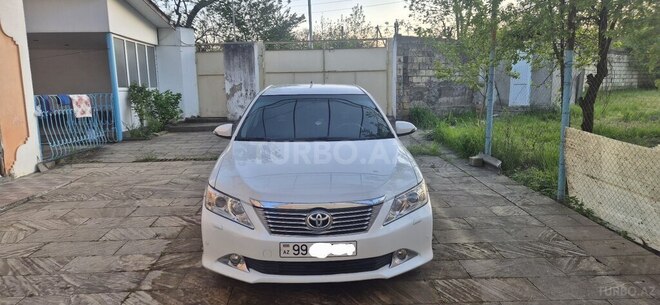 Toyota Camry-1