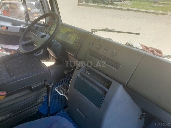 Mercedes Vario-11