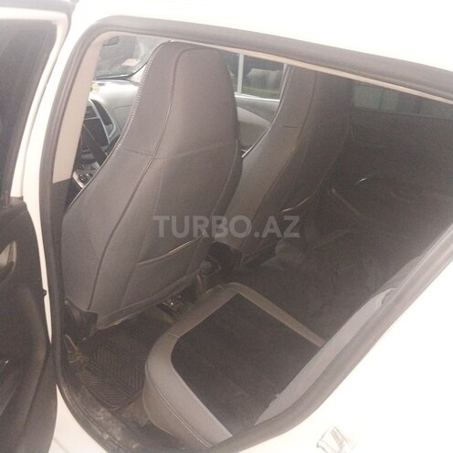 Chevrolet Aveo-4