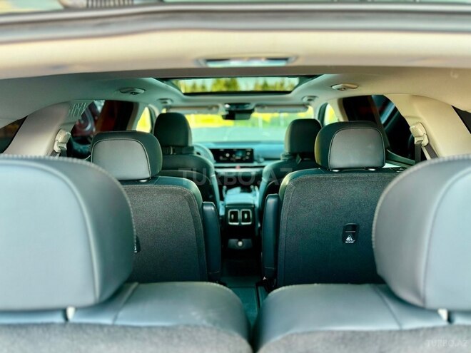 Kia Sorento-12
