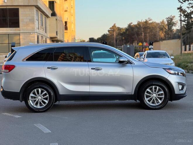 Kia Sorento-10