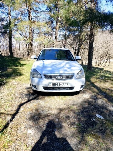 LADA (VAZ) Priora-1