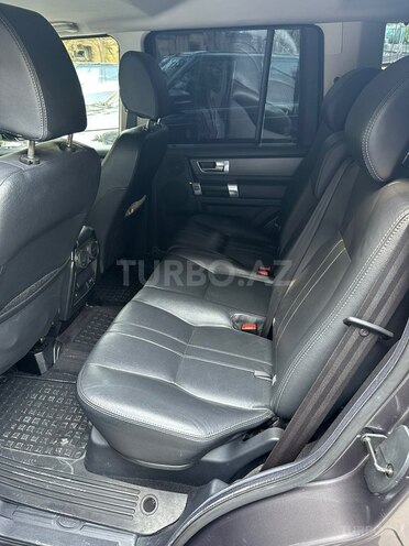 Land Rover Discovery-10