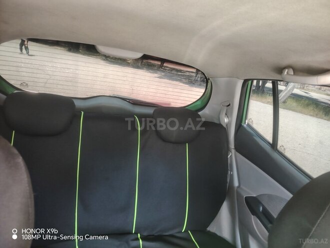 Kia Picanto-10