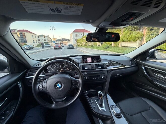 BMW 320-3