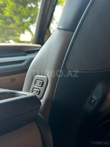 Kia EV9-15
