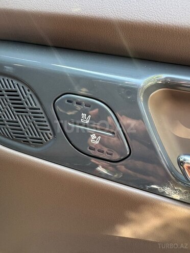 Kia EV9-17