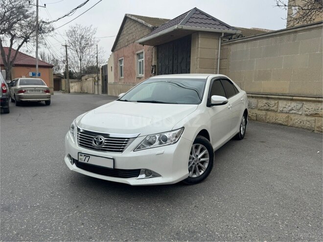 Toyota Camry-1
