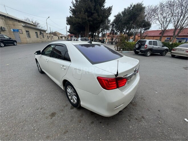 Toyota Camry-2