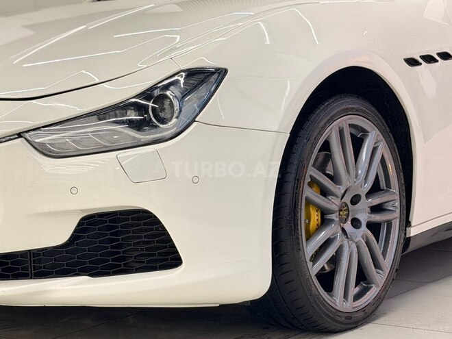 Maserati Ghibli-4