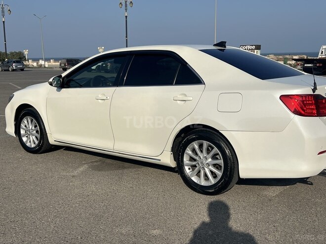 Toyota Camry-9