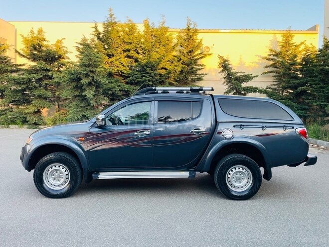 Mitsubishi L200-6