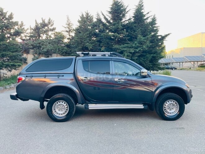 Mitsubishi L200-5