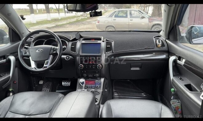 Kia Sorento-7