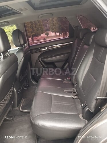 Kia Sorento-8