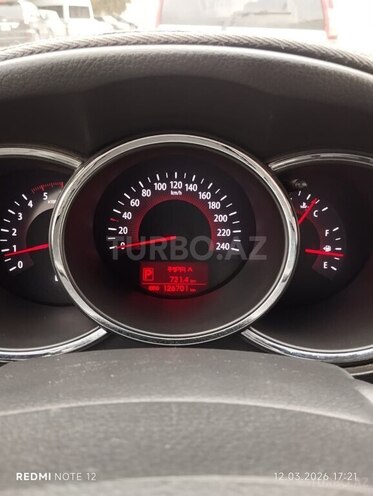 Kia Sorento-12