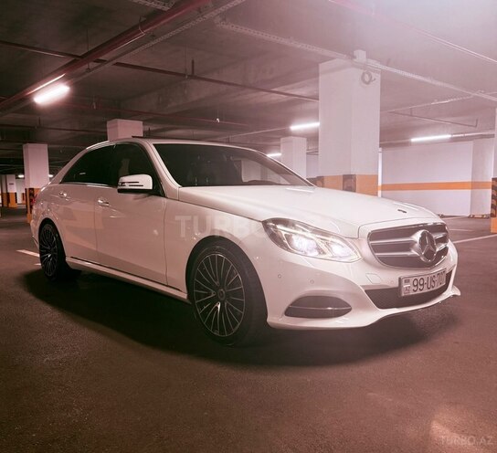 Mercedes E 220-2