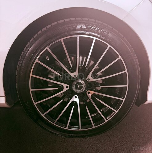 Mercedes E 220-14